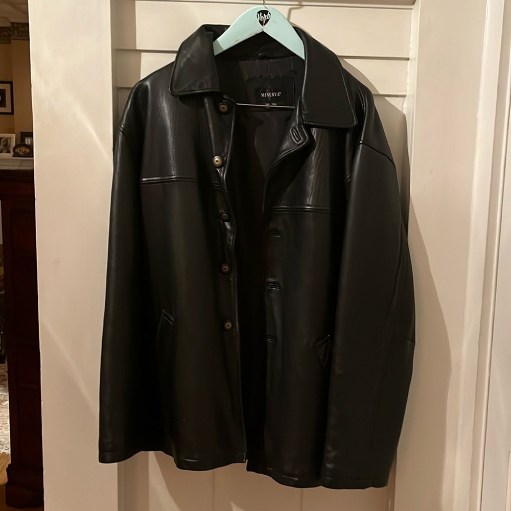 Where are all my 2XL men ? Black Leather jacket. excellent condition.